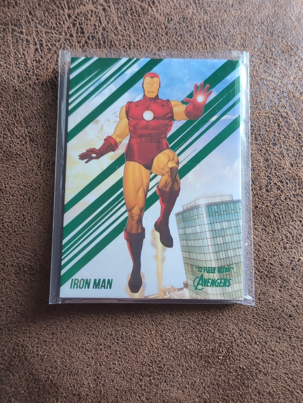 2022 Fleer Ultra Avengers Iron Man Green Parallel Card
